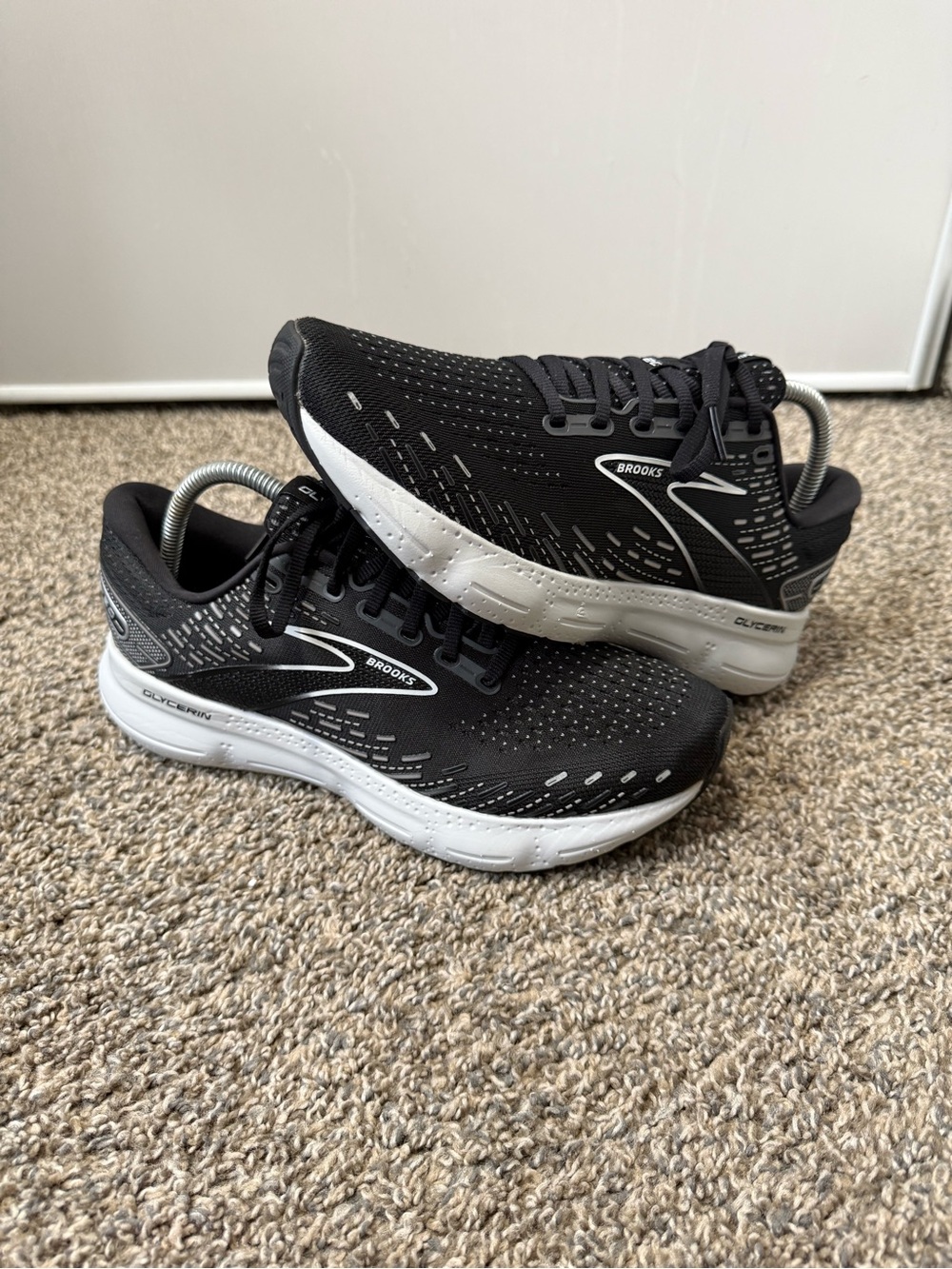 Brooks glycerin 20 Black and White Women's Running Sneakers